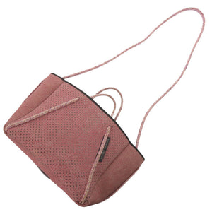 新品同様 ステイト オブ エスケープ ネオプレン ピンク ショルダーバッグ 0869【中古】STATE OF ESCAPE