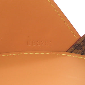 未使用 ルイ ヴィトン NIGO コラボ アシェット4 GI0729 4枚セット お皿 磁器 レザー ホワイト 白 食器 LV 0952【中古】LOUIS VUITTON