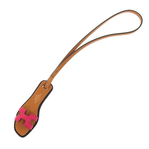 未使用 エルメス オランナノ フランボワーズ ナチュラルサブレ ブラック ヴォーエプソン ヴァッシュハンター/ヴォーバトラー バッグチャーム 1085 【中古】 HERMES