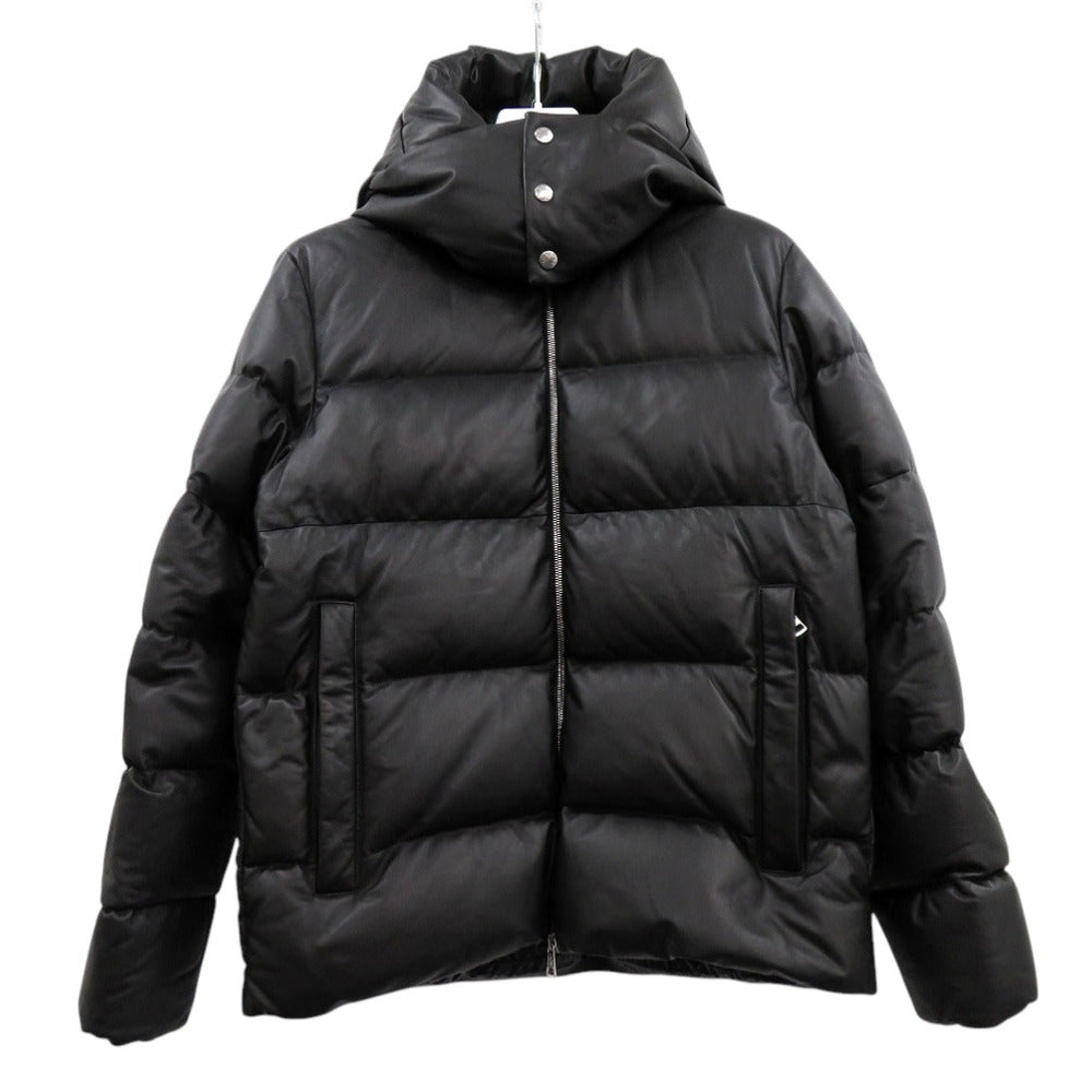 美品 モンクレール ロゴワッペン フード付き ショートダウンジャケット DAUPHINELL H20911A002465099M ラムスキン ブラック 1184【中古】MONCLER