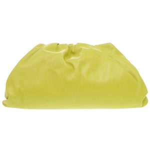 新品同様 ボッテガヴェネタ THE POUCH ザ ポーチ 576227VCP40 カーフレザー ベージュ クラッチバッグ 1616【中古】BOTTEGAVENETA