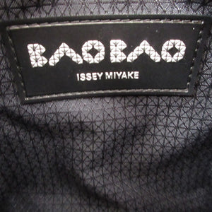 美品 イッセイミヤケ バオバオ PVC ブラック 黒 ショルダーバッグ 1690【中古】ISSEY MIYAKE BAOBAO