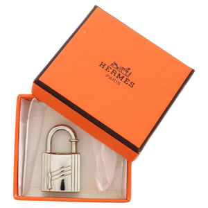 美品 エルメス ペンダントトップ ANNEE ARBRE 1998 樹液 カデナ メタル シルバー キーホルダー 0105【中古】HERMES