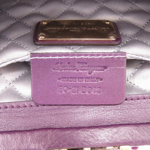 新品同様 サルヴァトーレフェラガモ ガンチーニ E0 21 B912 サテン パープル 紫 クラッチバッグ 0467【中古】Salvatore Ferragamo