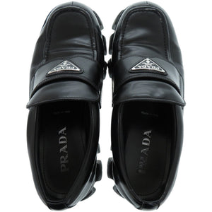 美品 プラダ モノリス 2DE129 B4L F0002 レザーシューズ レザー ブラッシュドレザー ブラック 黒 ローファー 1050【中古】PRADA