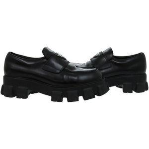 美品 プラダ モノリス 2DE129 B4L F0002 レザーシューズ レザー ブラッシュドレザー ブラック 黒 ローファー 1050【中古】PRADA