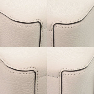 未使用 デルボー クールボックスMM AA0662AQY085YPA レザー セサミ ハンドバッグ 白 1392【中古】DELVAUX