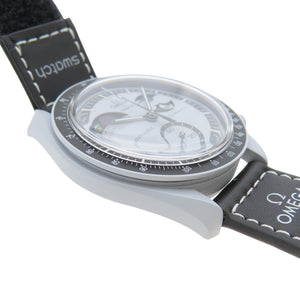 未使用 オメガ × スウォッチ スピードマスター ミッショントゥザ アースフェイズ ムーンフェイズ SO33M700 クオーツ腕時計 ナイロン/バイオセラミック グレー 1405【中古】OMEGA メンズ