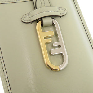 新品同様 フェンディ フォンポーチ 7AS131 レザー グリーン ショルダーバッグ 緑 1461【中古】FENDI