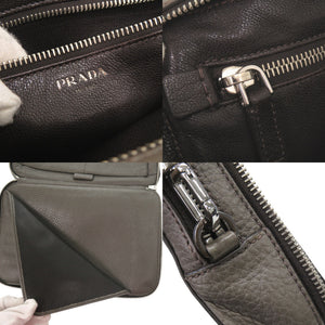 プラダ トライアングルロゴ レザー グレー系 セカンドバッグ クラッチバッグ 0188【中古】PRADA