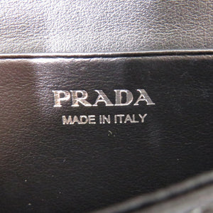 新品同様 プラダ チェーンショルダー クリスタル レザー ブラック シルバー金具 黒 カードケース 0389【中古】PRADA