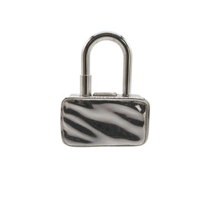 新品同様 エルメス カデナ 美しき逃避行 Le chappee belle 2009 チャーム トランク キーホルダー メタル シルバー 0539【中古】HERMES