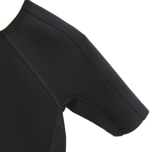 新品同様 ルイ ヴィトン テクニカルジャージー ピーターパンカラードレス スポーティ ハーフファスナー カラビナ FQDR45G72 ナイロン ポリウレタン ブラック LV 0730【中古】LOUIS VUITTON