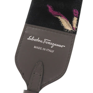 新品同様 サルヴァトーレフェラガモ レザー ベロア 花 パープル ショルダーストラップ 0878【中古】Salvatore Ferragamo