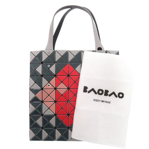新品同様 イッセイミヤケ BAOBAO バオバオ WONDER FISH 魚 BB21-AG053 ポリエステル グレー ハンドバッグ 1130【中古】ISSEY MIYAKE