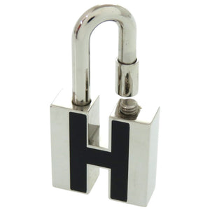 美品 エルメス チャーム カデナ Hモチーフ メタル シルバー 黒 キーホルダー 1229【中古】HERMES