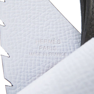 未使用 エルメス バーディチャーム ケリー プレート ヴォーエプソン/シェブルミゾル/ヴォースイフト ブルーブリュム/ブルーロワイヤル/ローズメキシコ シルバー金具 K刻印(2025年製) キーホルダー 1745【中古】HERMES