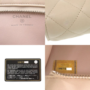 美品 シャネル マトラッセ ポーチ ココマーク ラムスキン 10番台 シルバー金具 アイボリー 白 1840【中古】CHANEL