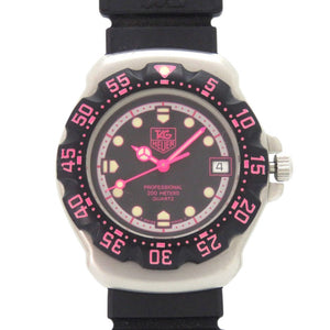 タグホイヤー フォーミュラ1 WA1217 SS ラバー ブラック ピンク 黒文字盤 クオーツ 腕時計 1922【中古】TAG HEUER