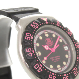 タグホイヤー フォーミュラ1 WA1217 SS ラバー ブラック ピンク 黒文字盤 クオーツ 腕時計 1922【中古】TAG HEUER