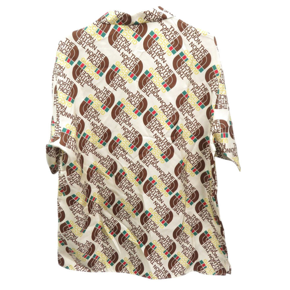 未使用 グッチ × ザノースフェイス THE NORTH FACE 総ロゴ サイズ46 シルク アイボリー系 半袖シャツ 2118【中古】GUCCI メンズ