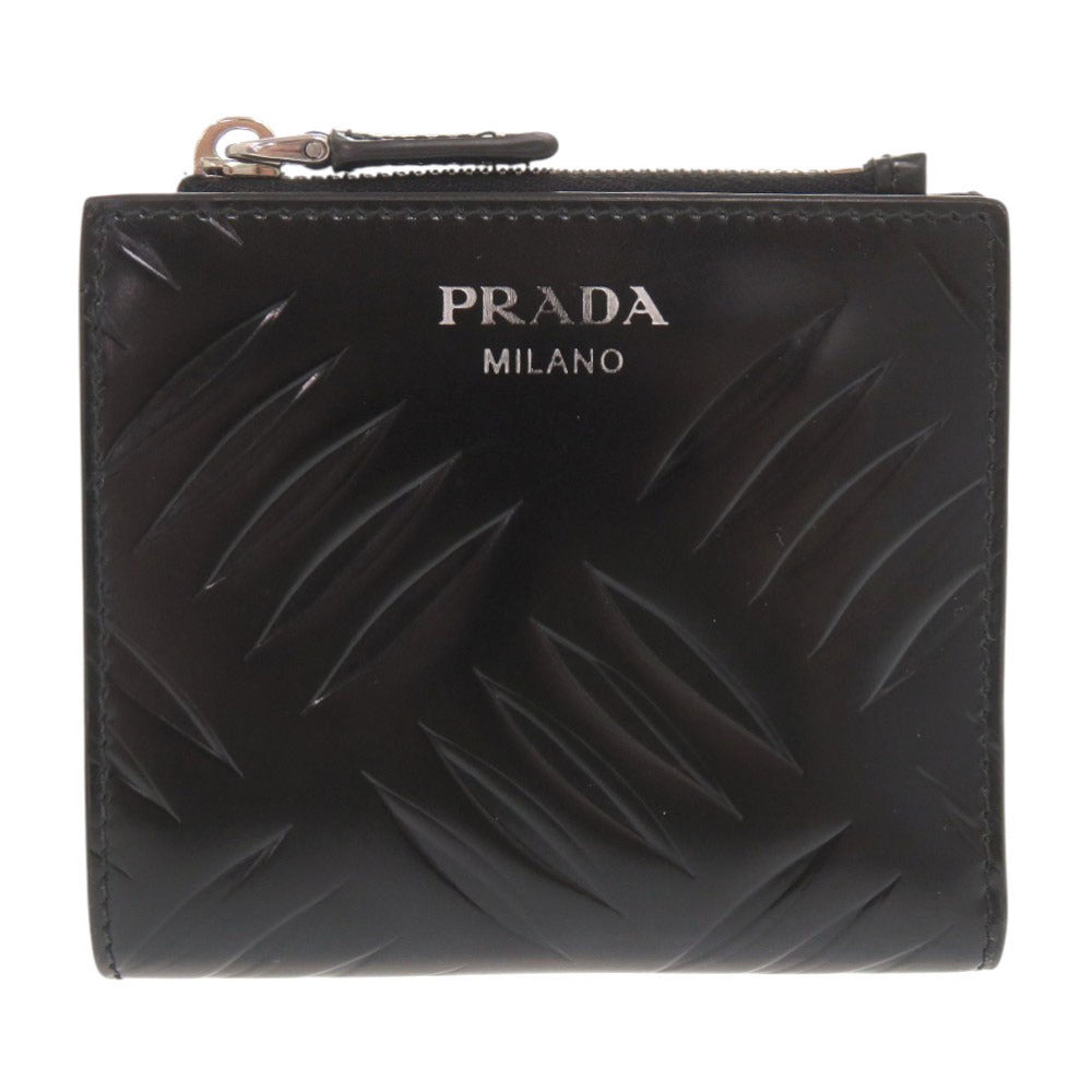 美品 プラダ ロゴ コンパクトウォレット ブラッシュドレザー ブラック 二つ折り財布 黒 0352【中古】PRADA