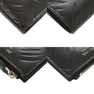 美品 プラダ ロゴ コンパクトウォレット ブラッシュドレザー ブラック 二つ折り財布 黒 0352【中古】PRADA