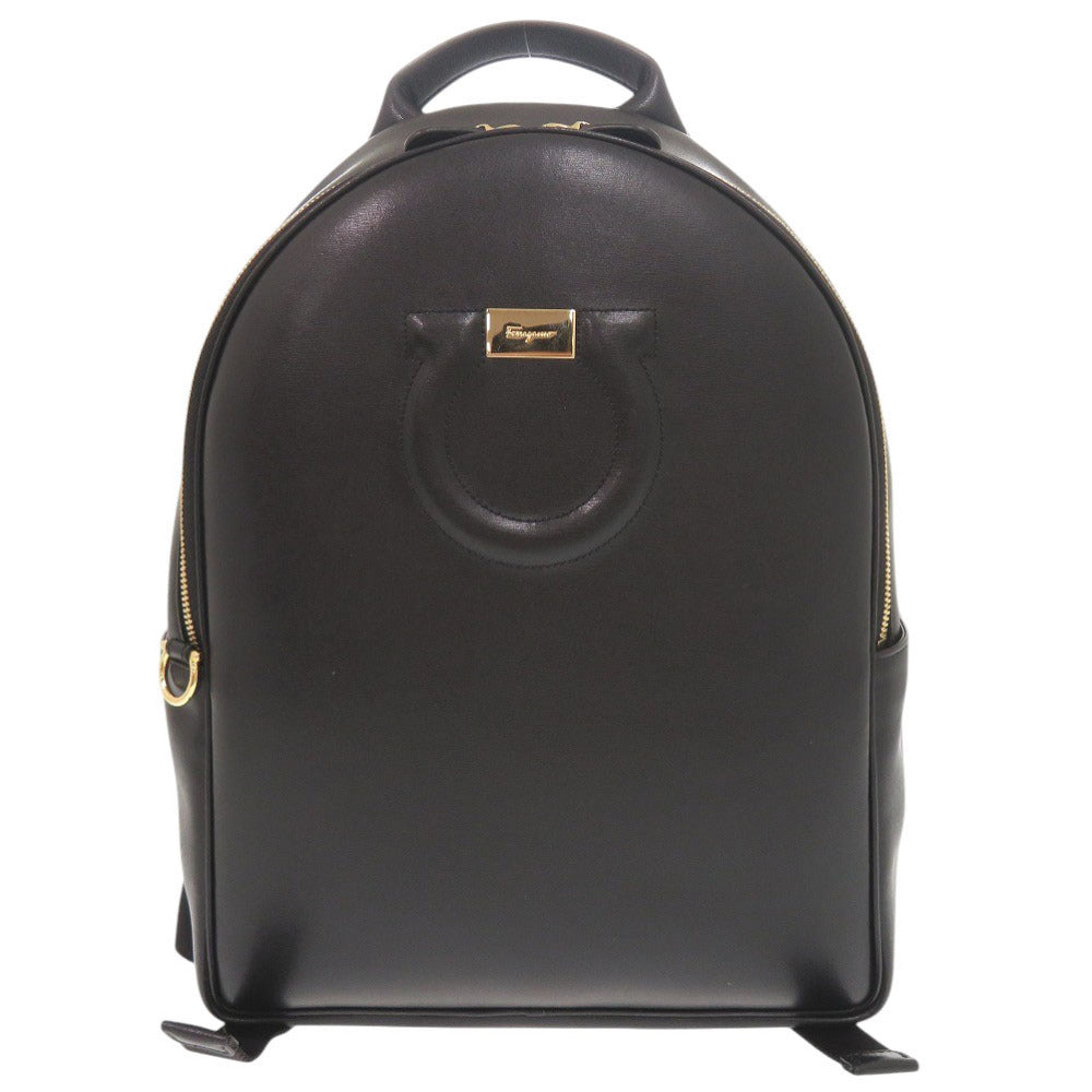 新品同様 サルヴァトーレフェラガモ ガンチーニ レザー ブラック リュック デイパック 黒 1112【中古】Salvatore Ferragamo