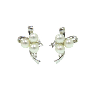 美品 ミキモト リボン パール 真珠 シルバー ホワイト イヤリング 1360【中古】MIKIMOTO
