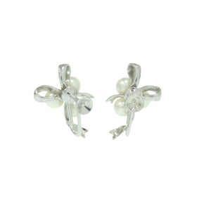 美品 ミキモト リボン パール 真珠 シルバー ホワイト イヤリング 1360【中古】MIKIMOTO