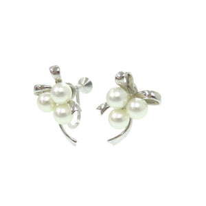 美品 ミキモト リボン パール 真珠 シルバー ホワイト イヤリング 1360【中古】MIKIMOTO