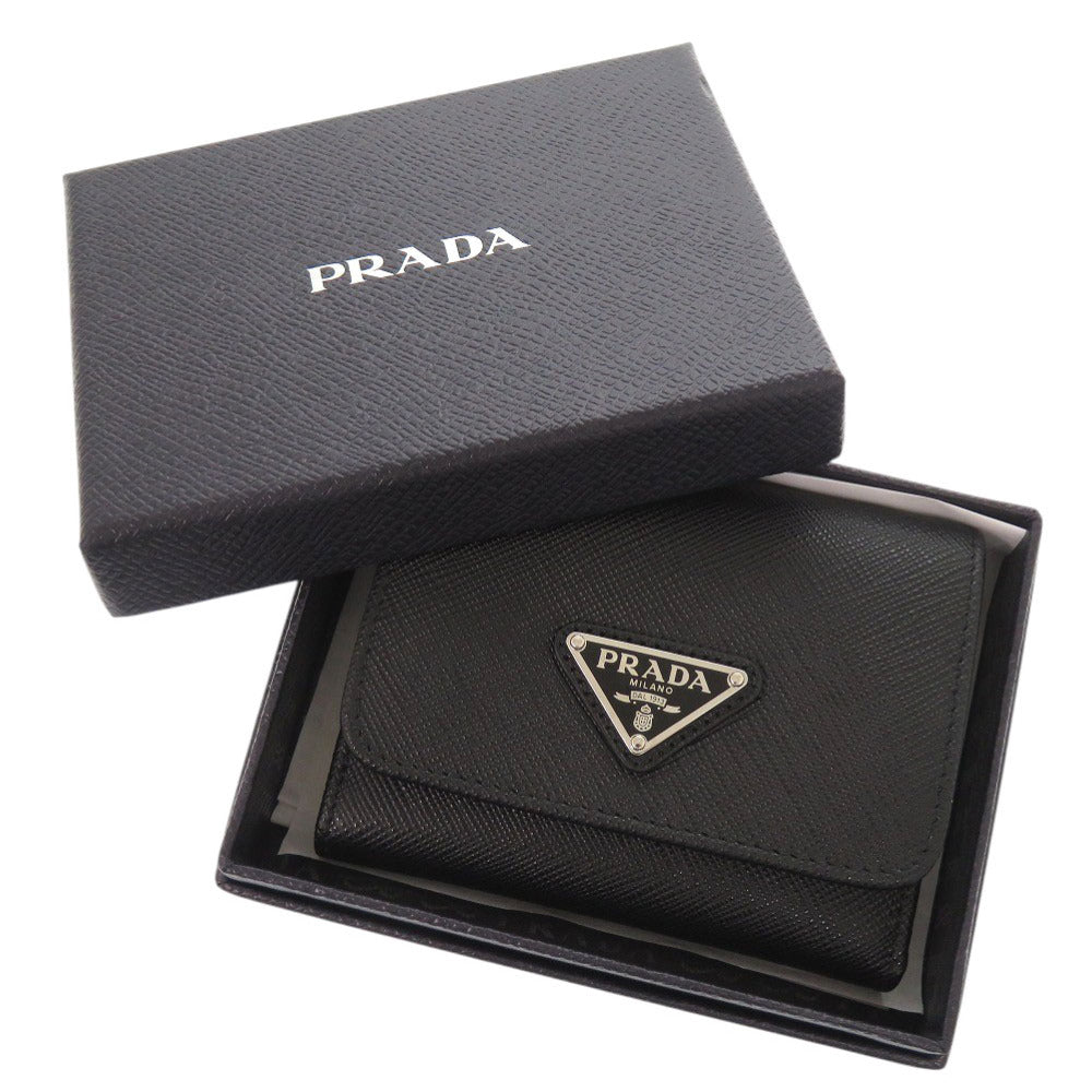 新品同様 プラダ サフィアーノトライアングル 1MH043 レザー ブラック 三つ折り財布 黒 0283【中古】PRADA