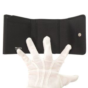 新品同様 プラダ サフィアーノトライアングル 1MH043 レザー ブラック 三つ折り財布 黒 0283【中古】PRADA