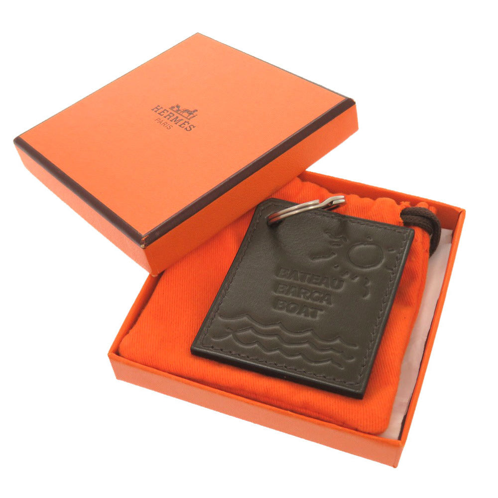 新品同様 エルメス BATEAU BARCA BOAT ボックスカーフ カーキ キーホルダー バッグチャーム 0495 【中古】 HERMES