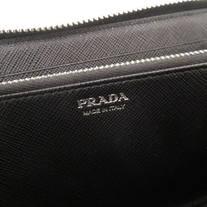 新品同様 プラダ トライアングルロゴ サフィアーノ ブラック ラウンドファスナー 長財布 黒 0580【中古】PRADA メンズ