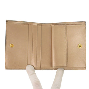 美品 プラダ 1MV204 サフィアーノレザー ゴールド 二つ折り財布 0933【中古】PRADA