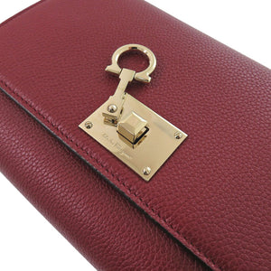 美品 サルヴァトーレフェラガモ ガンチーニ チェーンショルダーバッグ AU-22/D881 レザー ボルドー 赤 1355【中古】Salvatore Ferragamo