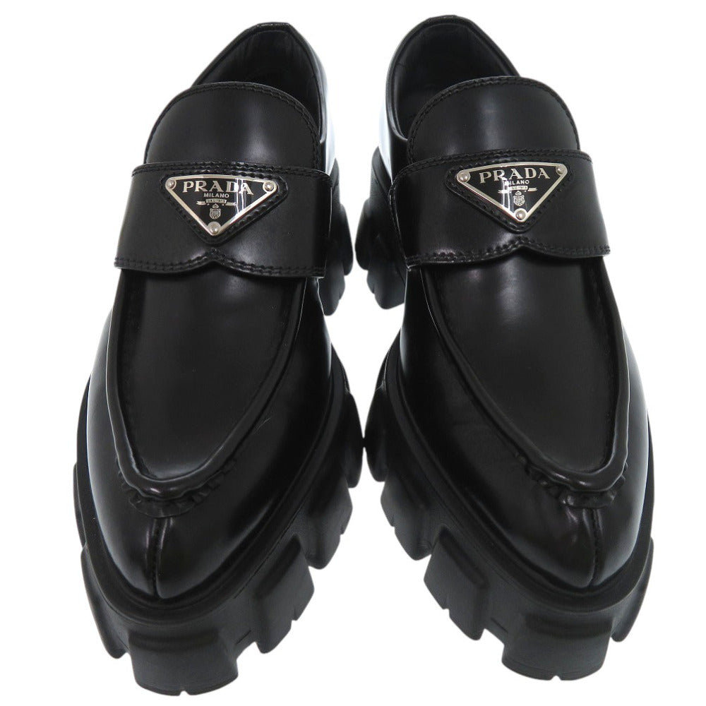 未使用品 プラダ モノリス ポインテッドトゥ ローファー 三角ロゴ トライアングルロゴ 1D663M レザーシューズ レザー NERO 1585【中古】PRADA