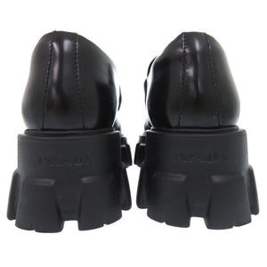 未使用品 プラダ モノリス ポインテッドトゥ ローファー 三角ロゴ トライアングルロゴ 1D663M レザーシューズ レザー NERO 1585【中古】PRADA