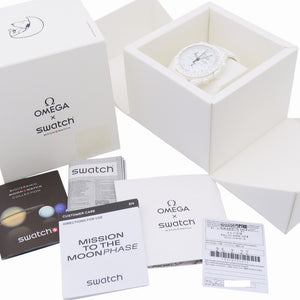未使用 オメガ × スウォッチ スヌーピー ミッショントゥ ザ ムーンフェイズ スピードマスター クオーツ 腕時計 ホワイト 白文字盤 1601【中古】OMEGA メンズ