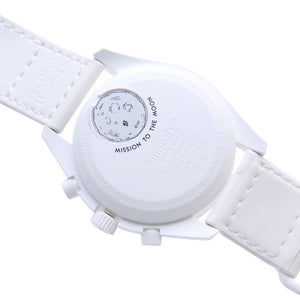 未使用 オメガ × スウォッチ スヌーピー ミッショントゥ ザ ムーンフェイズ スピードマスター クオーツ 腕時計 ホワイト 白文字盤 1601【中古】OMEGA メンズ