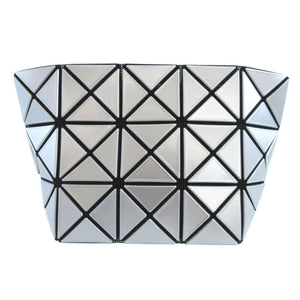 新品同様 バオバオ イッセイミヤケ PVC シルバー ポーチ 1795【中古】BAOBAO ISSEY MIYAKE