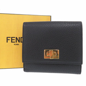 新品同様 フェンディ PEEK A BOO ピーカブー 二つ折り財布 8M0438 A91B F11IE カーフ 0197【中古】FENDI