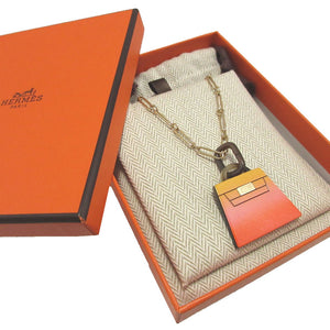 新品同様 エルメス アミュレット フュージョン ケリー GM バッファローホーン メタル マルチカラー ネックレス【中古】HERMES