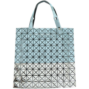 新品同様 イッセイミヤケ BAOBAO バオバオ PLATINUM プラチナム PRISM プリズム BB71AG143 ポリウレタン ポリエステル 真鍮 メタリックブルー トートバッグ 0670【中古】ISSEY MIYAKE