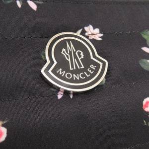 新品同様 モンクレール 花柄 コスメポーチ ブラック ポーチ 黒 1038【中古】MONCLER