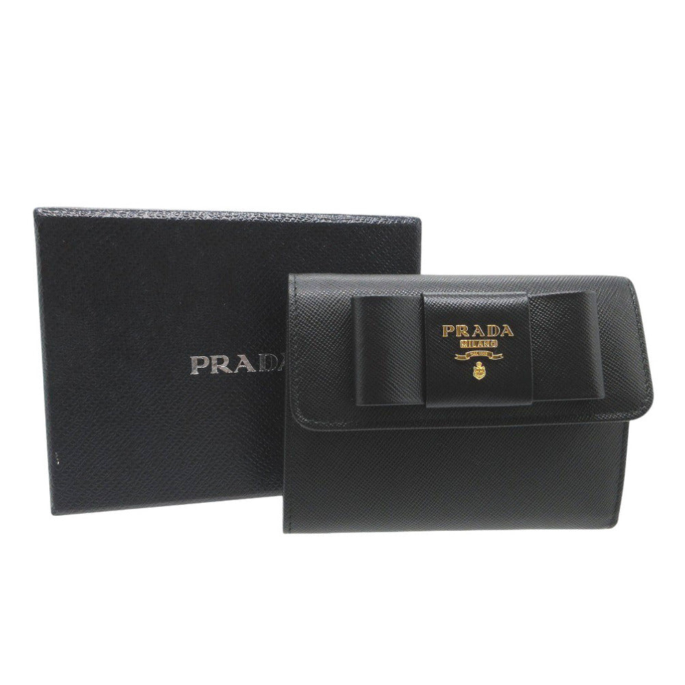 新品同様 プラダ リボン 三つ折り財布 レザー/サフィアーノレザー ブラック 黒 1073【中古】PRADA