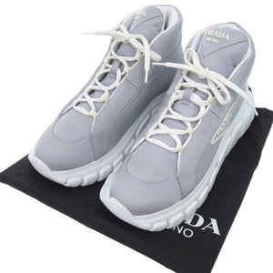新品同様 プラダ ハイカット プラダロゴ ReNylon エコニール グレー スニーカー 1110【中古】PRADA