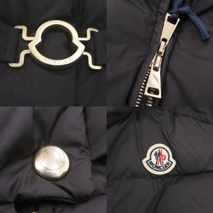 新品同様 モンクレール BROU ダウン/フェザー ブラック ダウンジャケット 黒 1332【中古】MONCLER