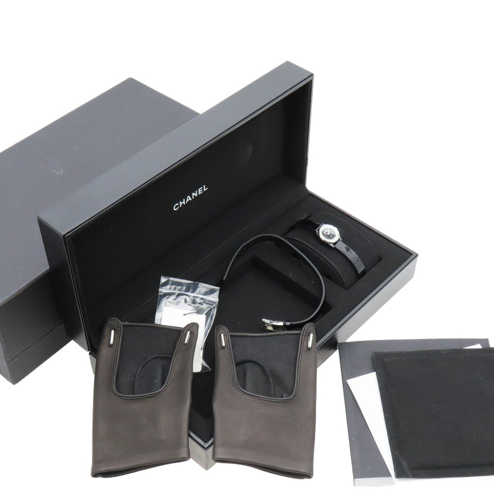 シャネル J12 ダイヤベゼル グローブ付 限定 H4663 クオーツ 腕時計 セラミック/ダイヤモンド/パテントレザー/SS ブラック 黒文字盤 0199【中古】CHANEL レディース